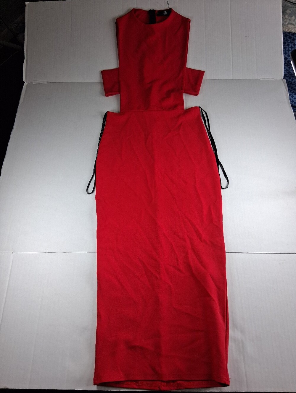 Missguided striking red midi dress Size US 2/ UK 6 (Bag4)